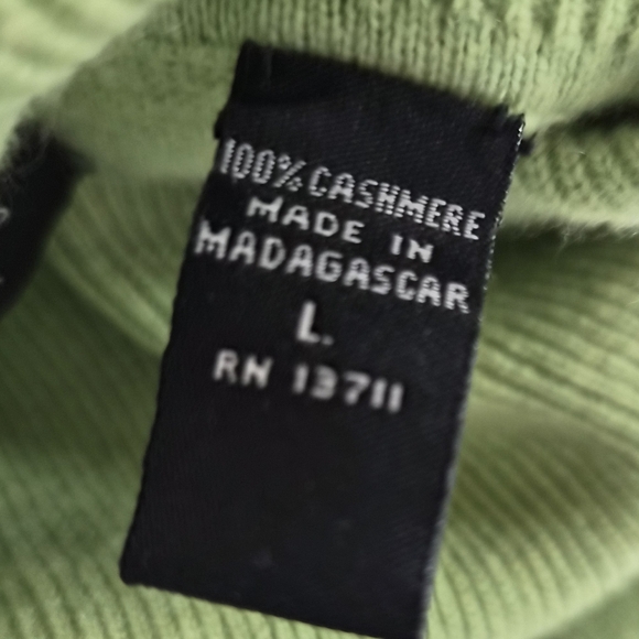 ​Valerie Stevens 2-Ply 100% Cashmere Turtleneck Sweater - Lime Green - Large - Picture 3 of 12